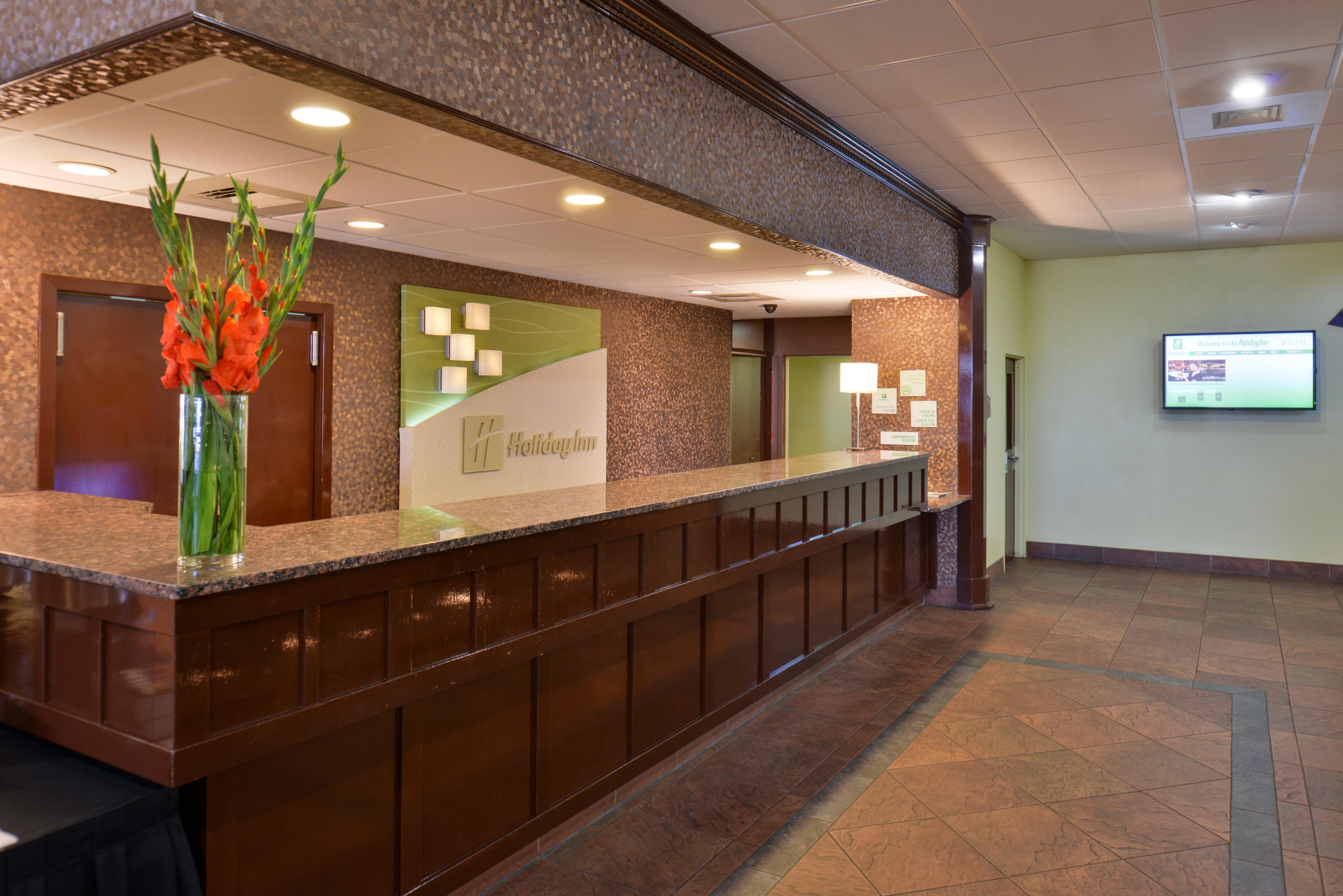 Ramada Plaza By Wyndham Sheridan Hotel & Convention Center Exterior photo